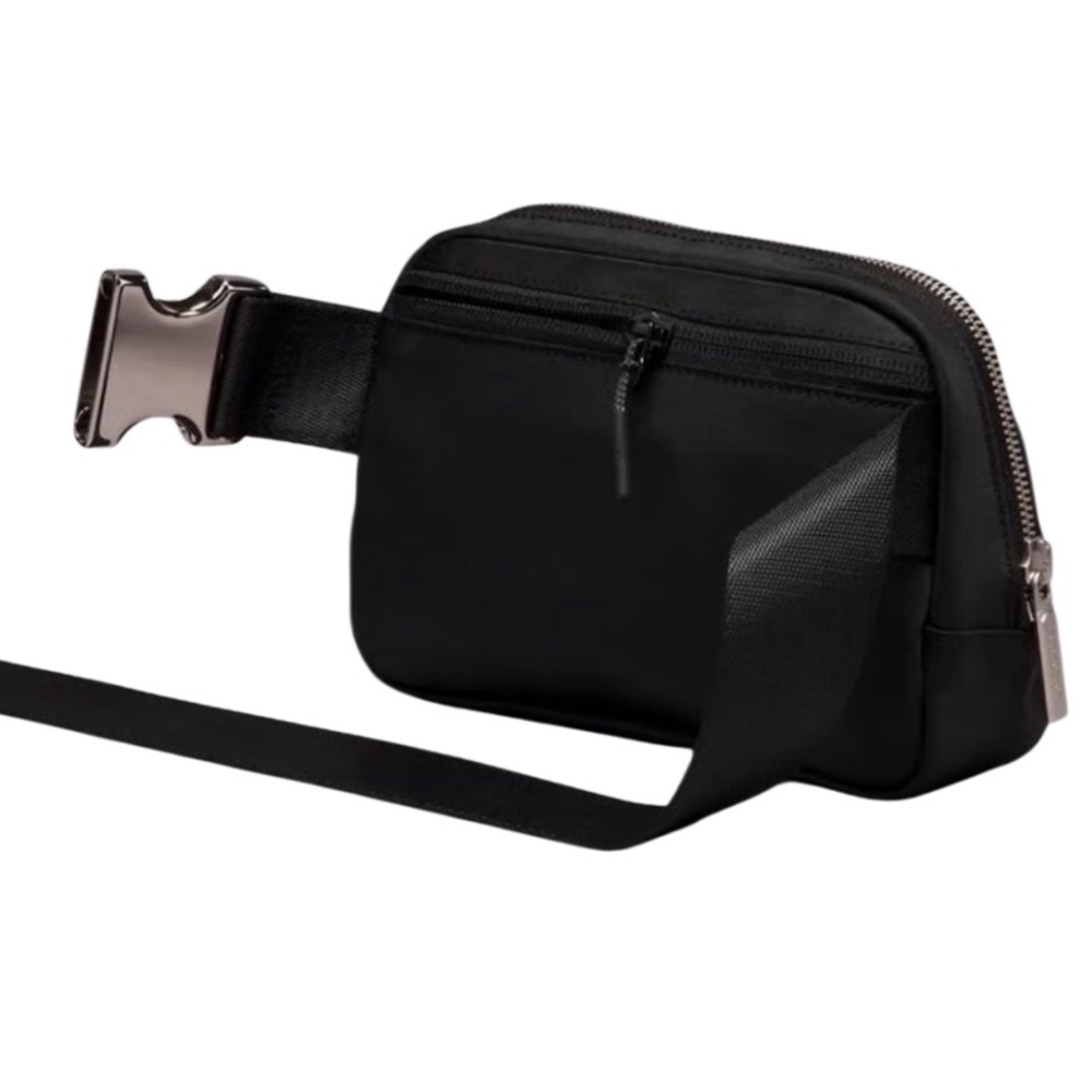 Lululemon Everywhere Belt Bag 1L Studded Black - Picture 2 of 16